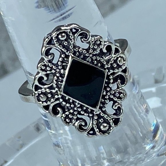Silver Tone Filagree Ring Black Inlay Small Pinky Finger Approximate Size 6 - Picture 7 of 15